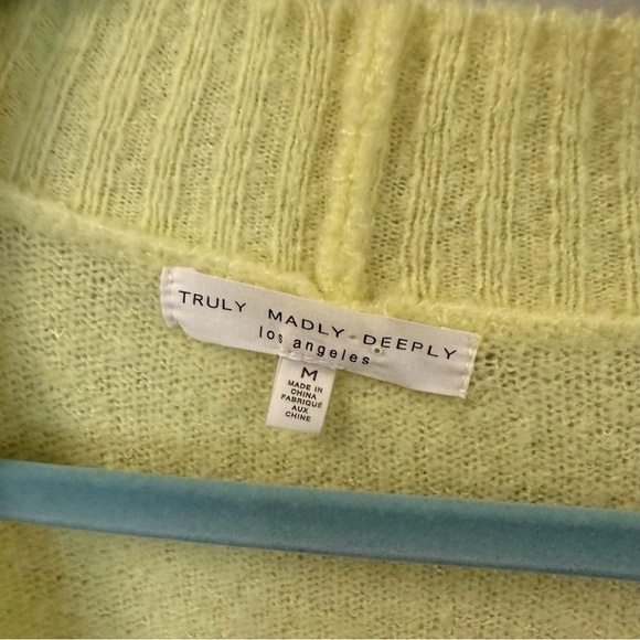 Urban Outfitters Truly Madly Deeply Neon Yellow Cardigan Boho Minimalist Spring - Picture 2 of 4